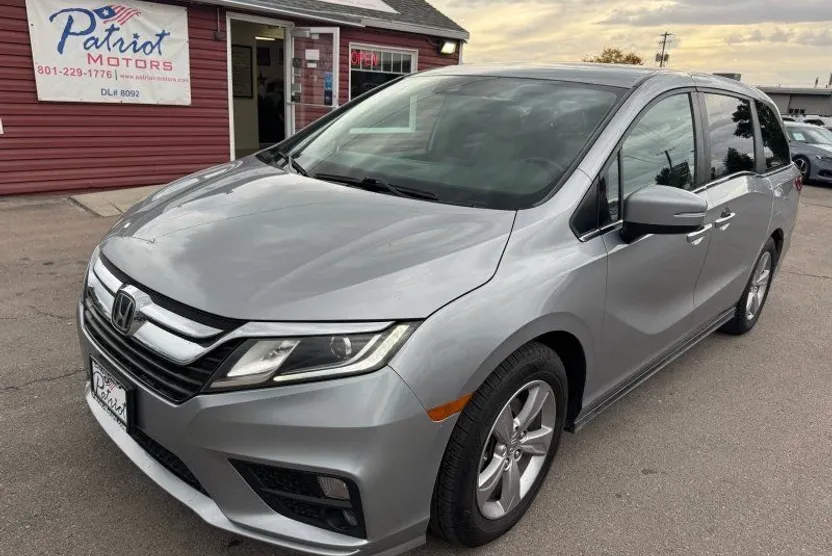 2020 Honda Odyssey EX-L photo 1