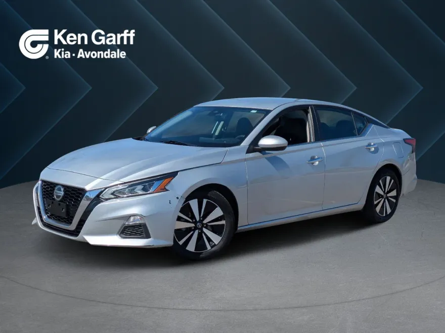 2021 Nissan Altima 2.5 SV photo 1