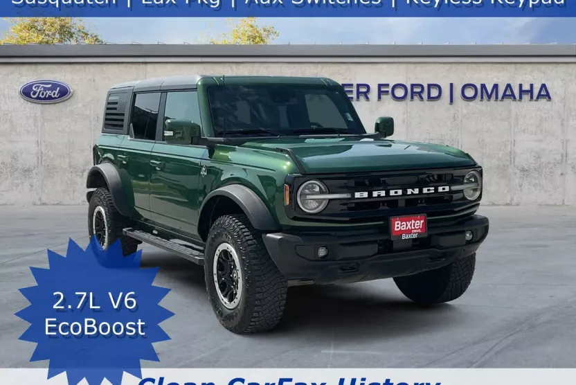 2023 Ford Bronco Outer Banks photo 1