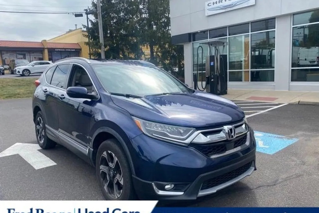 2018 Honda CR-V Touring photo 1