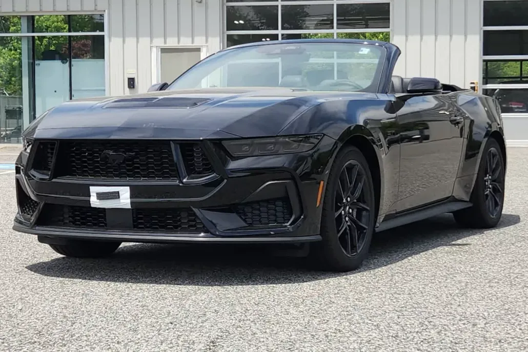 2025 Ford Mustang GT Premium Convertible photo 1