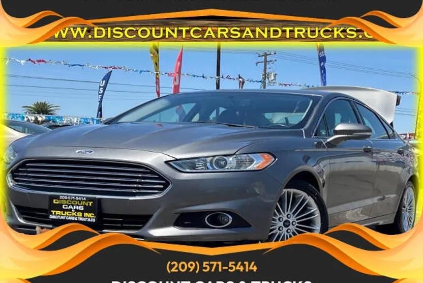 2014 Ford Fusion SE photo 1