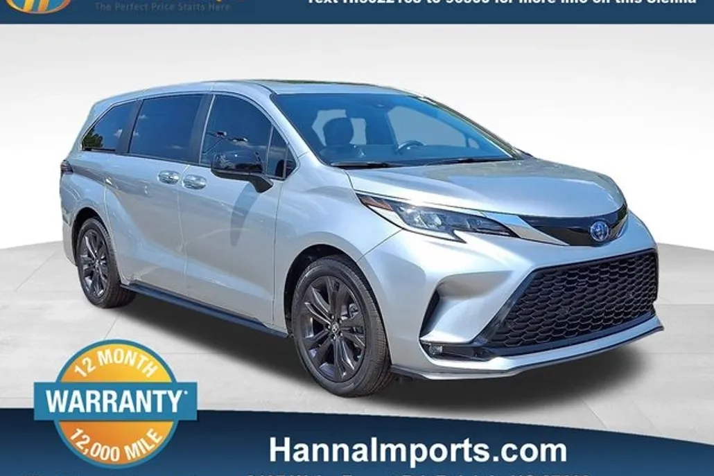 2024 Toyota Sienna XSE photo 1