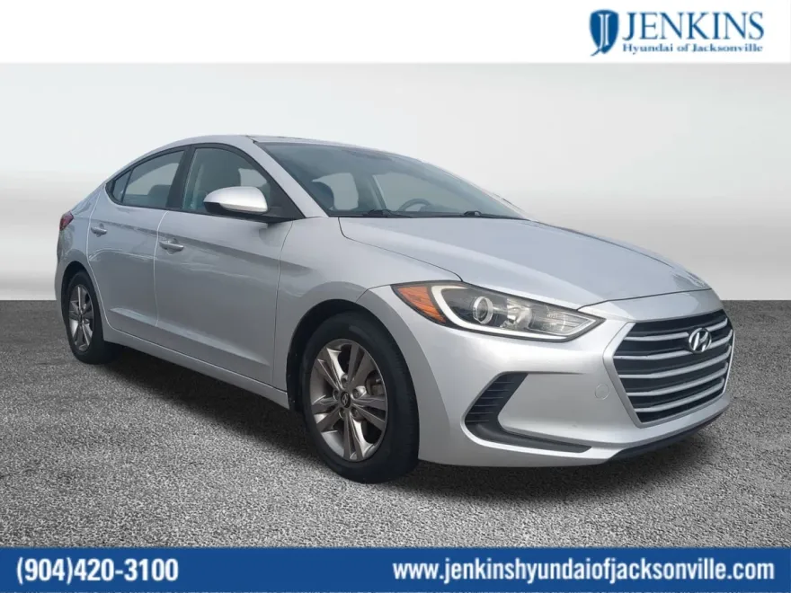 2017 Hyundai Elantra SE photo 1