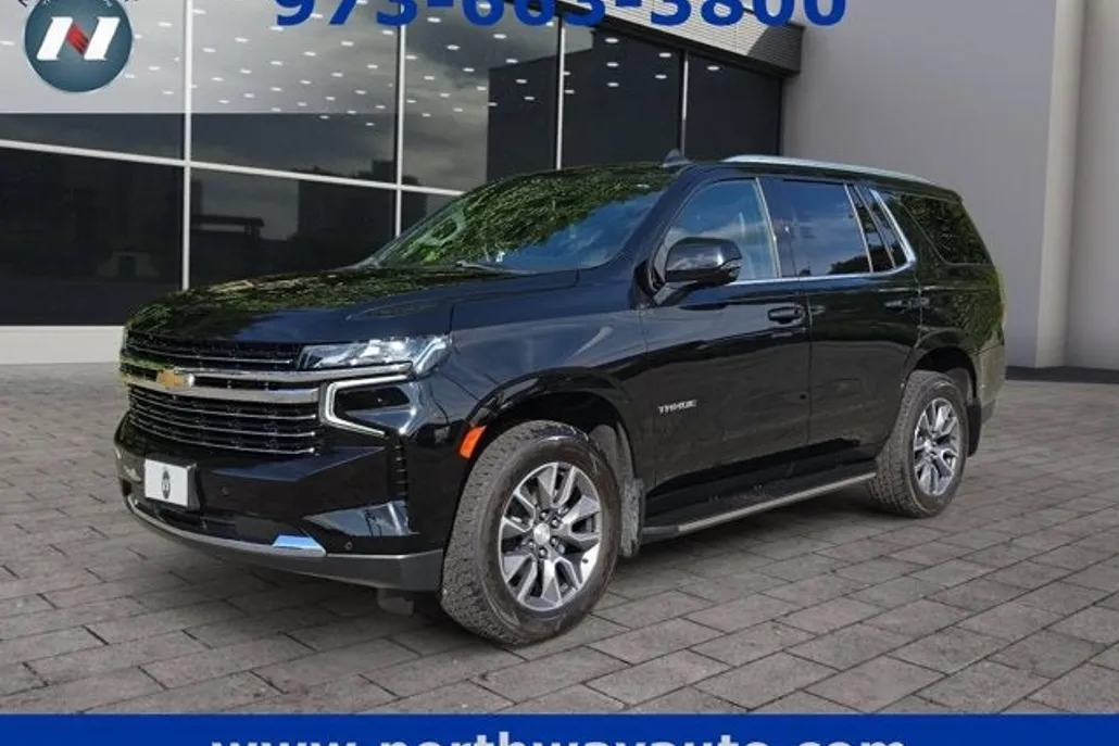 2022 Chevrolet Tahoe LT photo 1