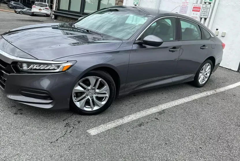 2019 Honda Accord LX photo 1