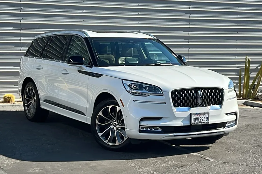 2021 Lincoln Aviator Grand Touring photo 1