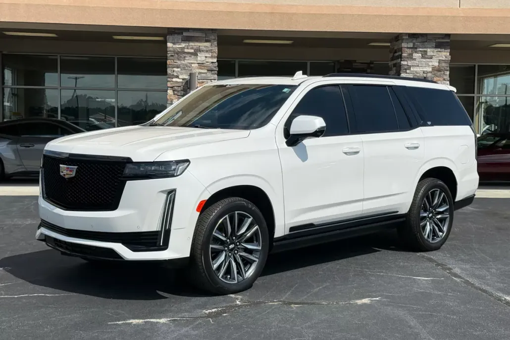 2023 Cadillac Escalade Sport photo 1