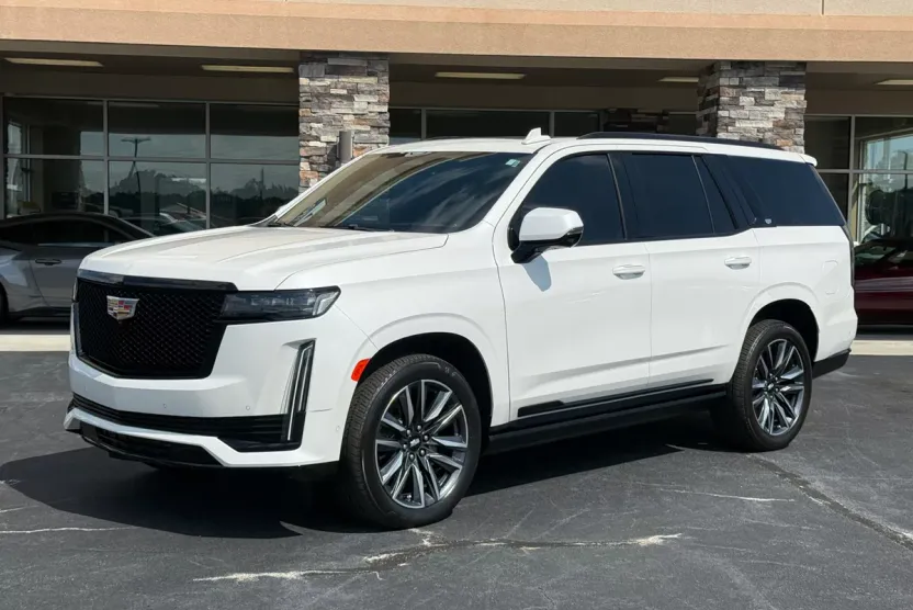 2023 Cadillac Escalade Sport photo 1