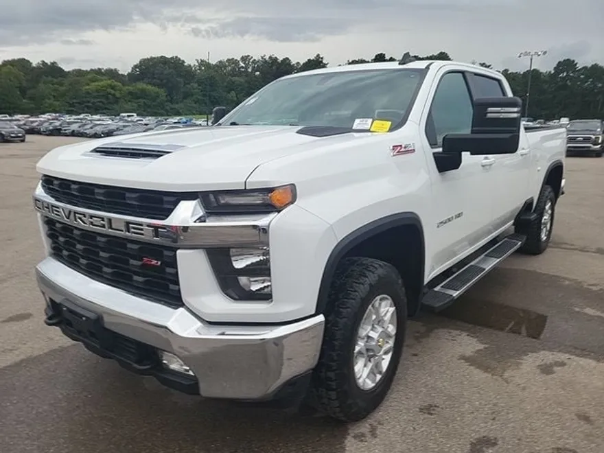 2023 Chevrolet Silverado 2500HD LT photo 1