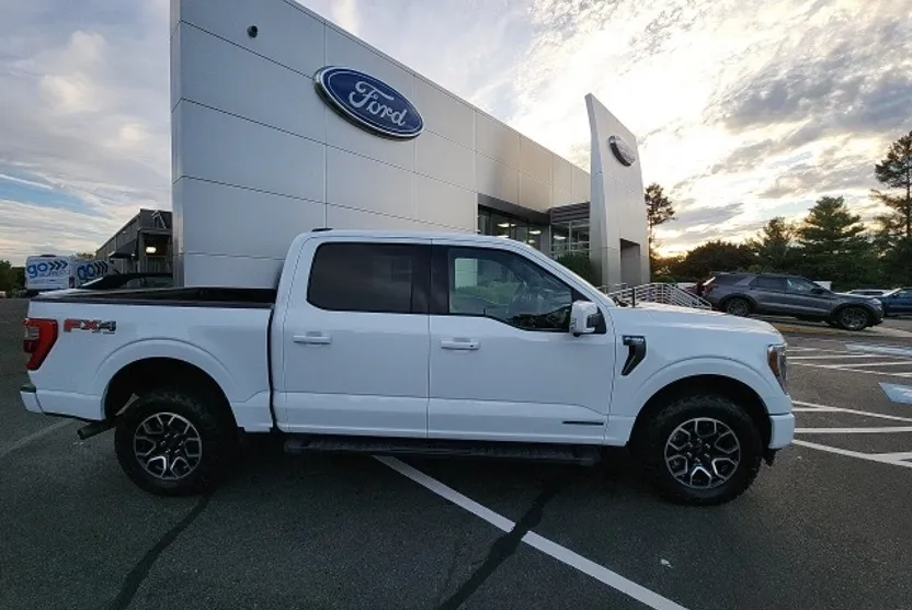 2022 Ford F-150 Lariat photo 1