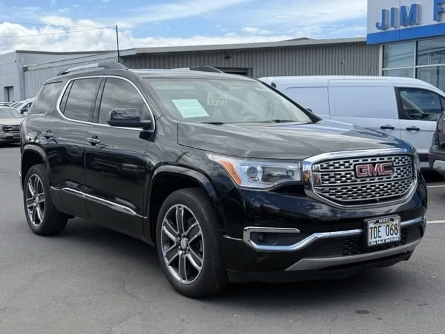 2017 Gmc Acadia Denali photo 1