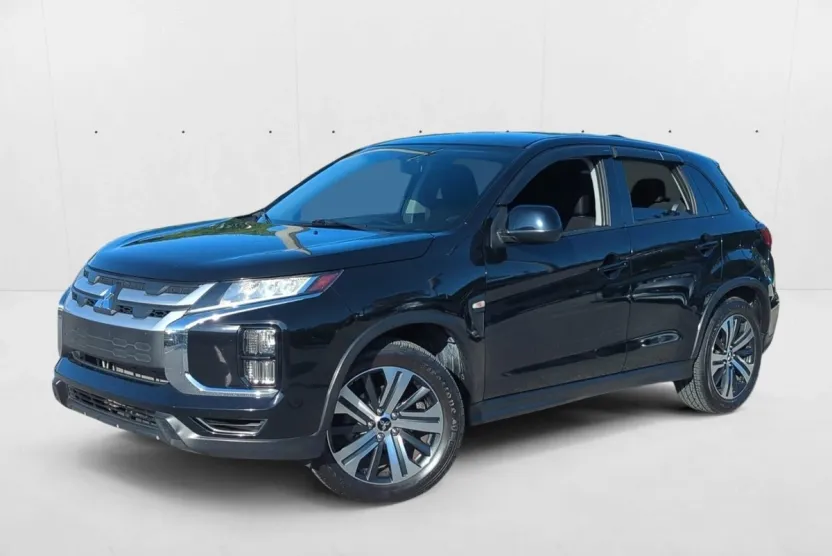 2020 Mitsubishi Outlander Sport ES photo 1