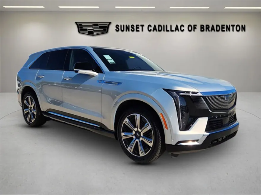 2025 Cadillac Escalade IQ Luxury photo 1