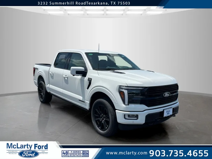 2025 Ford F-150 Platinum photo 1