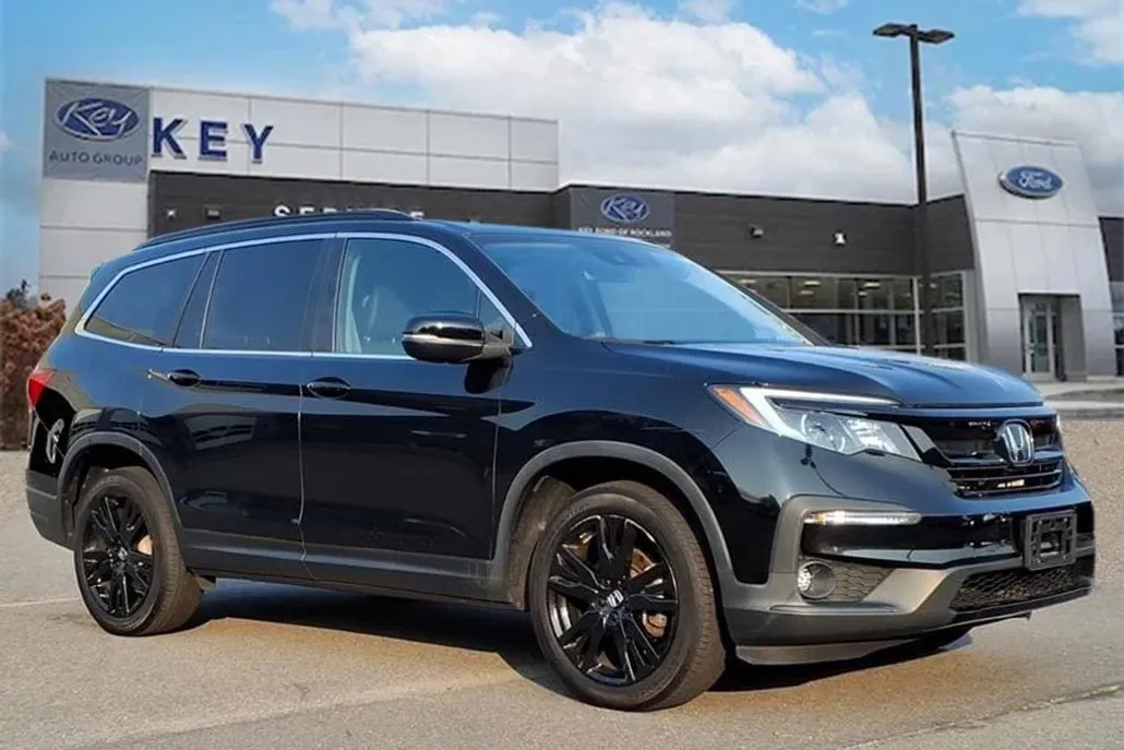 2022 Honda Pilot Special Edition photo 1