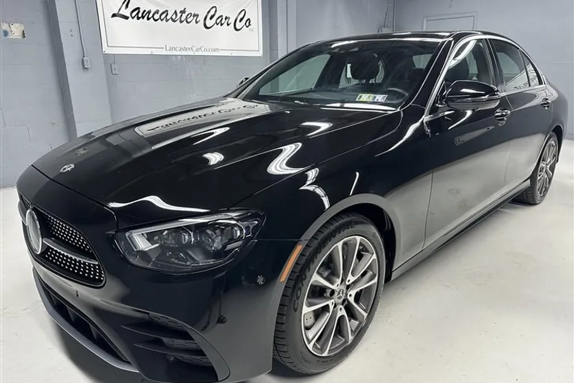 2021 Mercedes Benz E 4MATIC photo 1