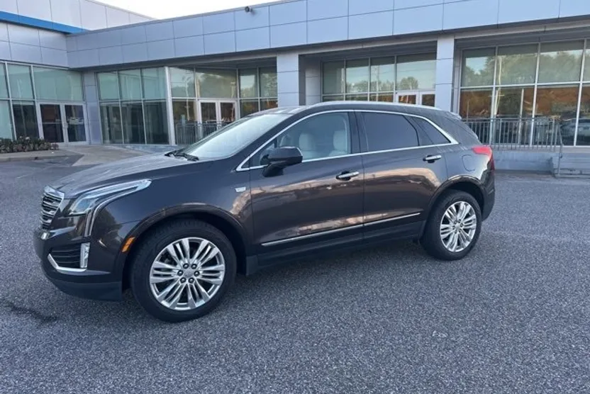 2018 Cadillac XT5 Premium Luxury photo 1