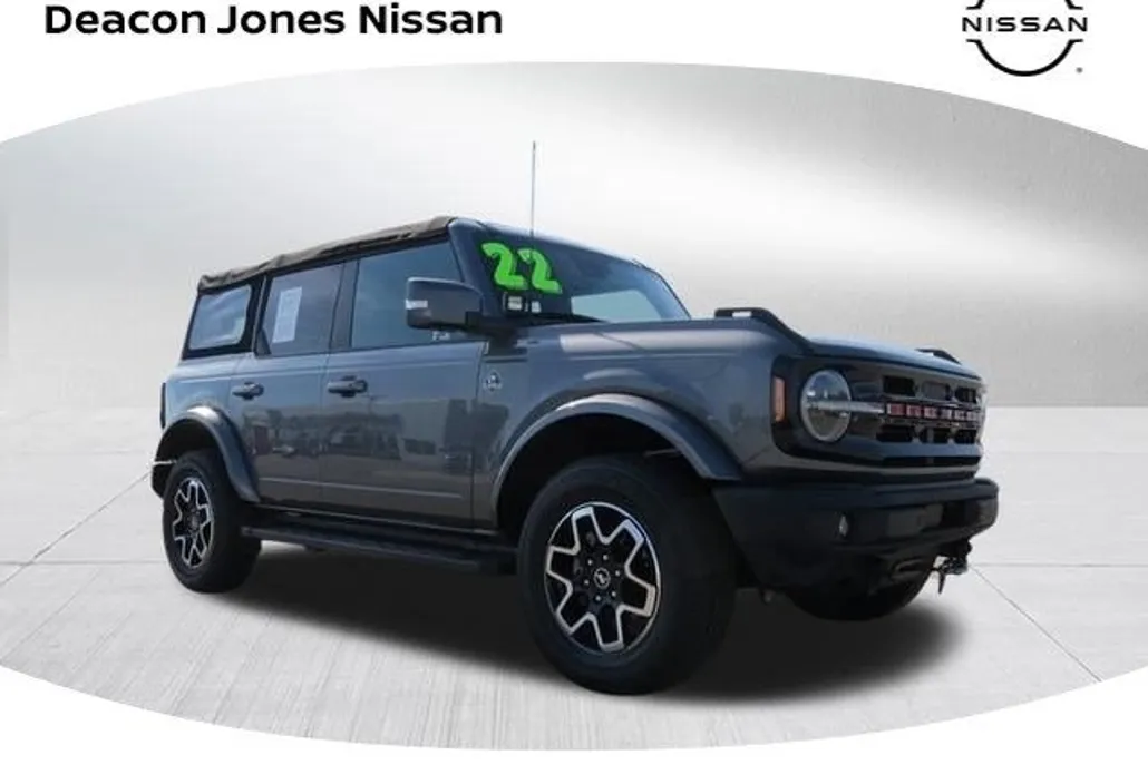 2022 Ford Bronco Outer Banks photo 1