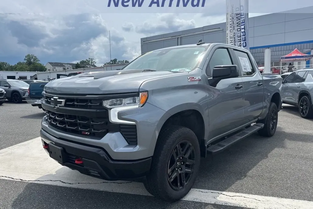 2024 Chevrolet Silverado 1500 LT Trail Boss photo 1