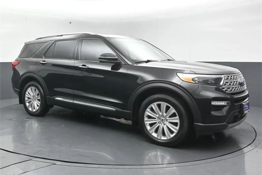 2023 Ford Explorer Limited photo 1