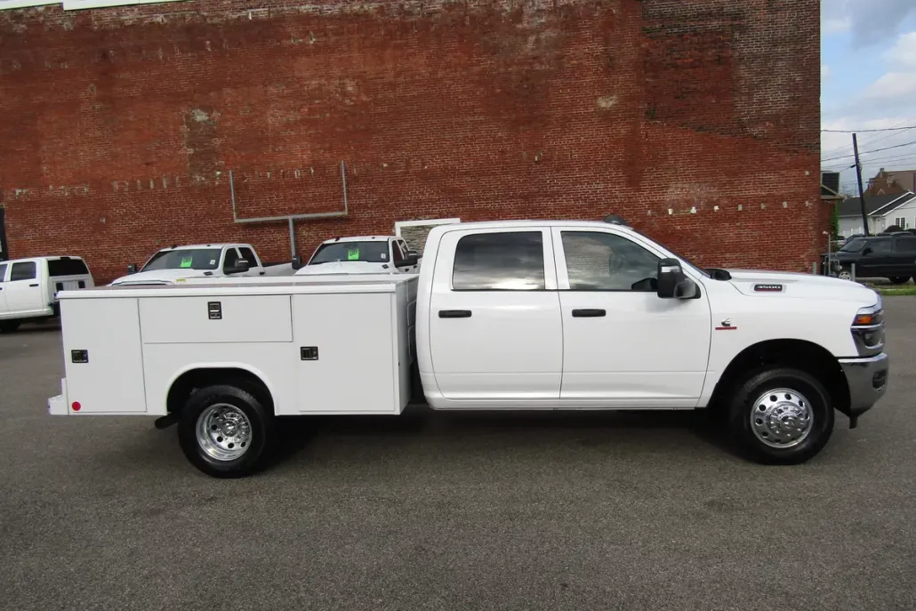 2025 Ram 3500 Tradesman photo 1