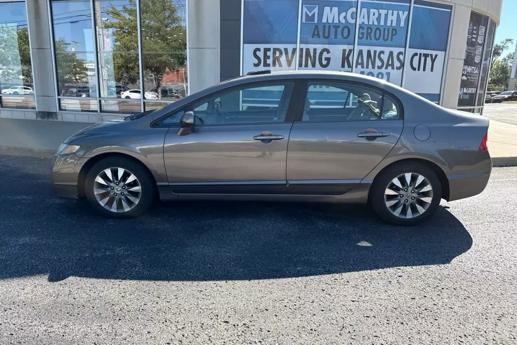2009 Honda Civic EX photo 1