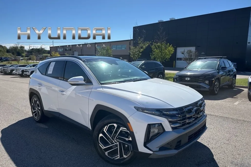 2025 Hyundai Tucson Limited photo 1