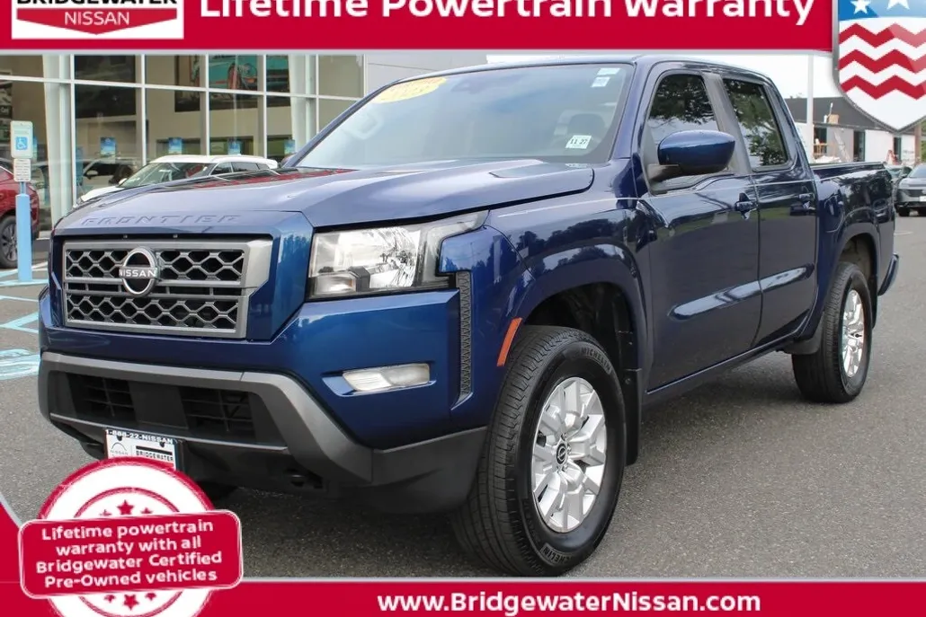2023 Nissan Frontier SV photo 1