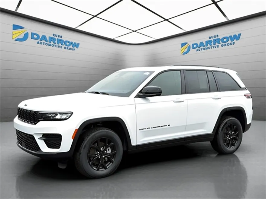 2025 Jeep Grand Cherokee Laredo Altitude photo 1