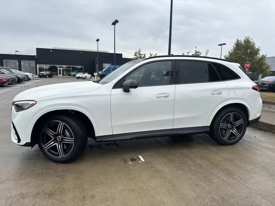 2026 Mercedes Benz GLC 350e 4MATIC photo 1
