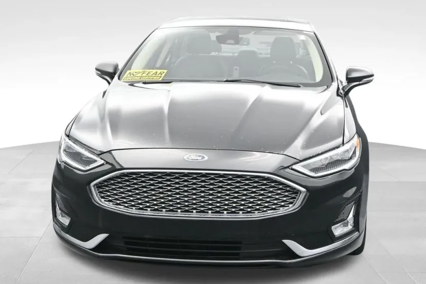 2019 Ford Fusion Hybrid Titanium photo 1