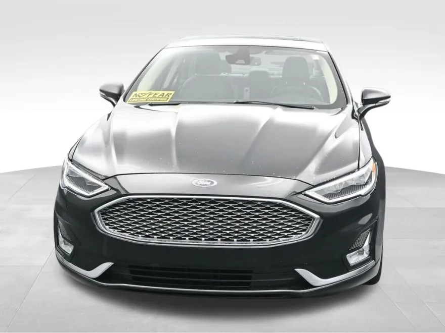 2019 Ford Fusion Hybrid Titanium photo 1