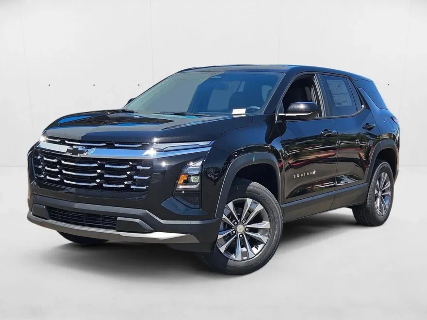 2026 Chevrolet Equinox LT photo 1