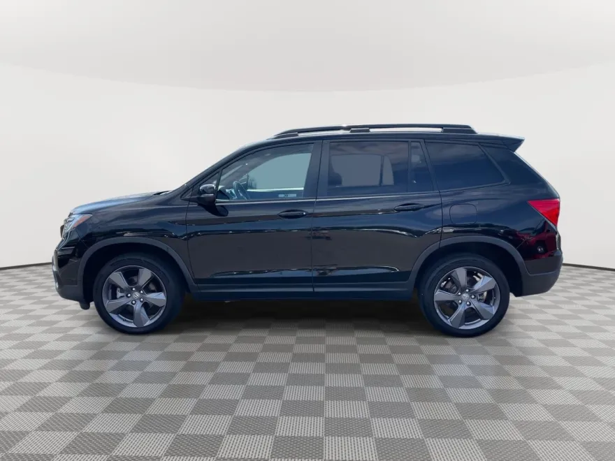 2021 Honda Passport Touring photo 1