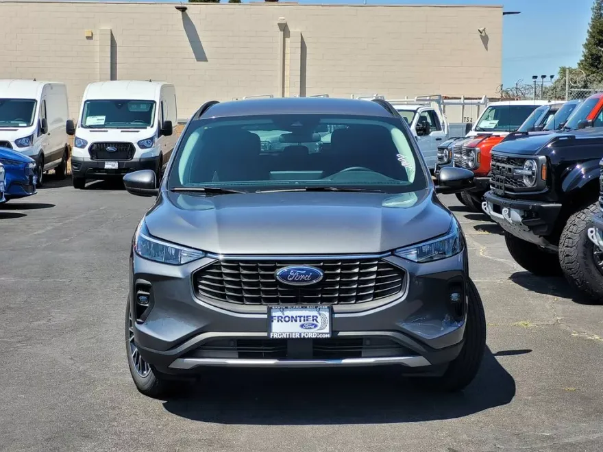 2025 Ford Escape Plug-In Hybrid photo 1