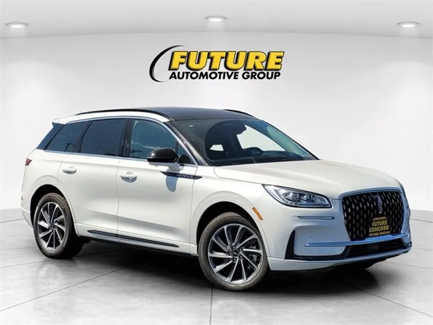2025 Lincoln Corsair Grand Touring photo 1