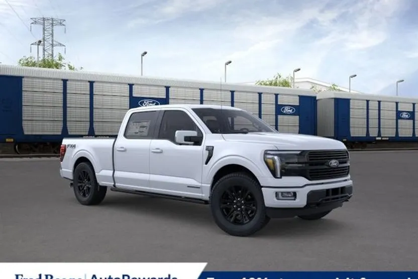 2025 Ford F-150 Platinum photo 1