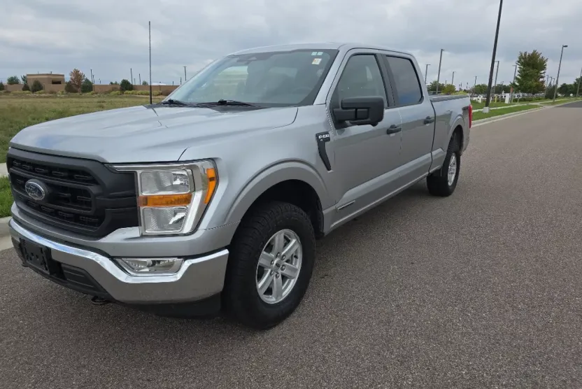2022 Ford F-150 XL photo 1