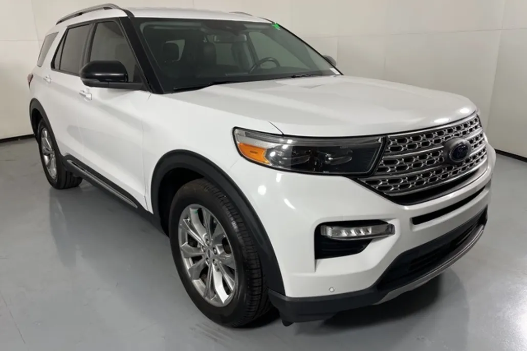 2022 Ford Explorer Limited photo 1