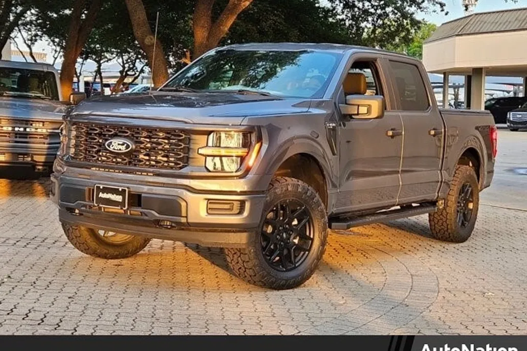 2025 Ford F-150 STX photo 1