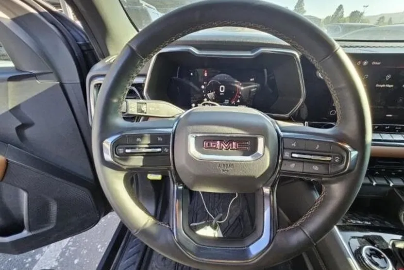 2023 Gmc Canyon AT4 photo 1