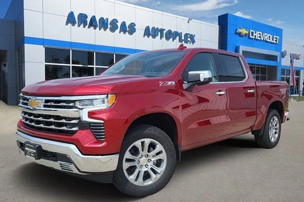 2025 Chevrolet Silverado 1500 LTZ photo 1
