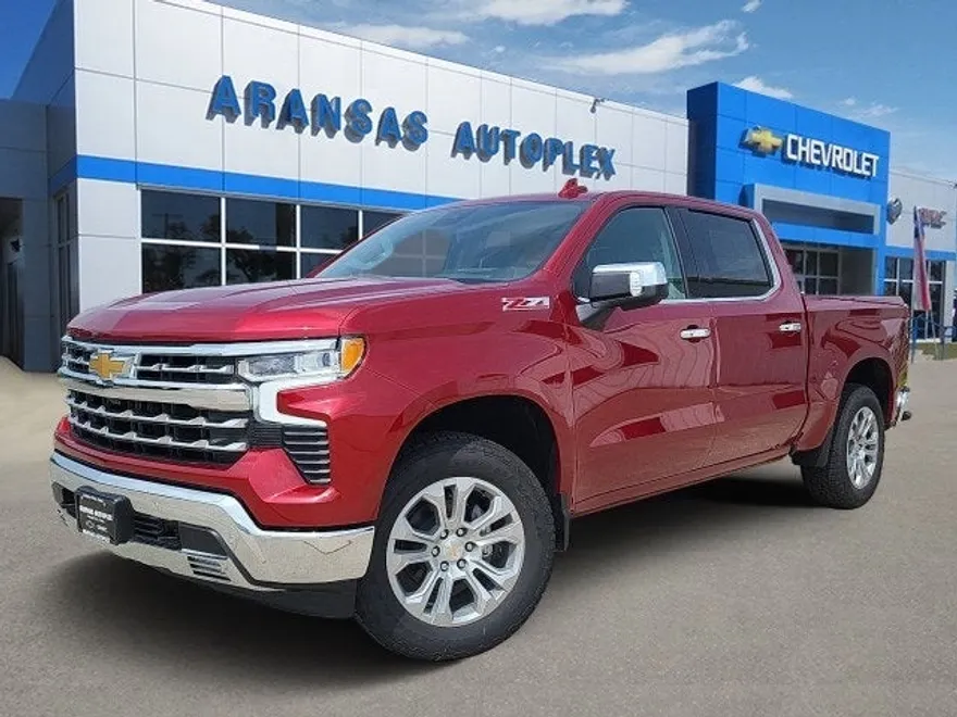 2025 Chevrolet Silverado 1500 LTZ photo 1