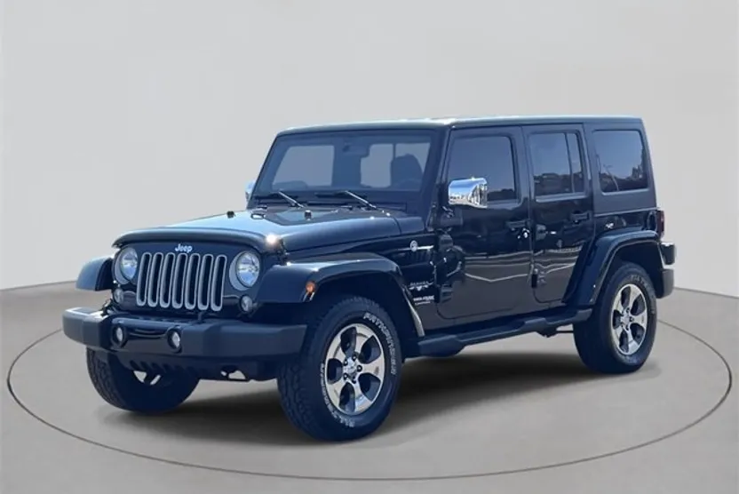 2018 Jeep Wrangler Unlimited Sahara photo 1