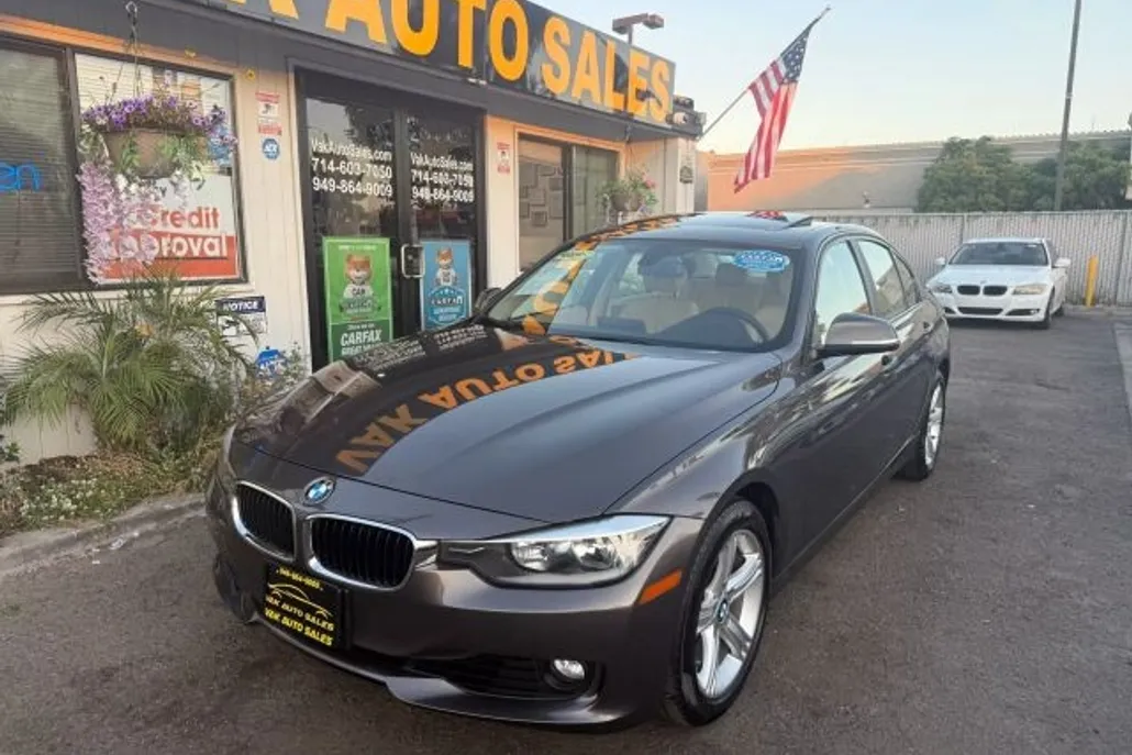 2012 Bmw 328i 3-series photo 1