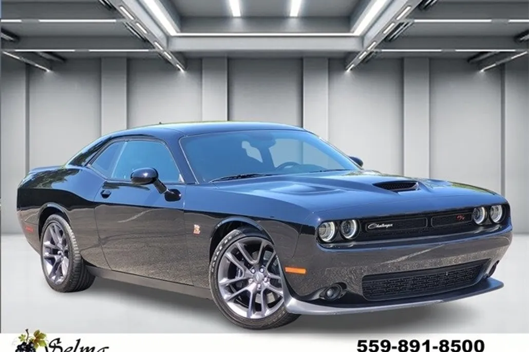 2023 Dodge Challenger R/T Scat Pack photo 1