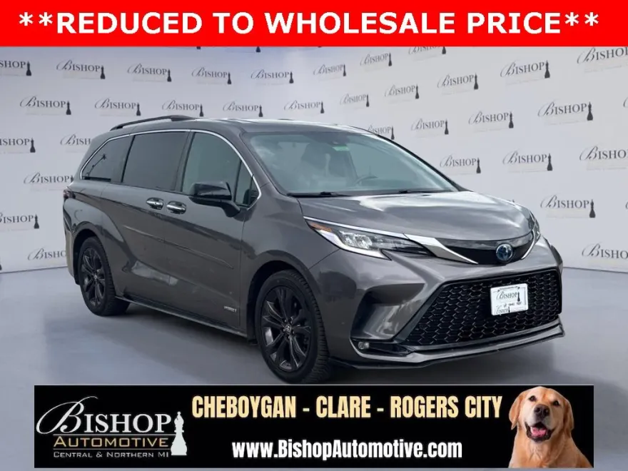 2021 Toyota Sienna XSE photo 1