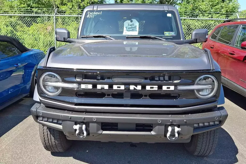 2022 Ford Bronco Outer Banks photo 1