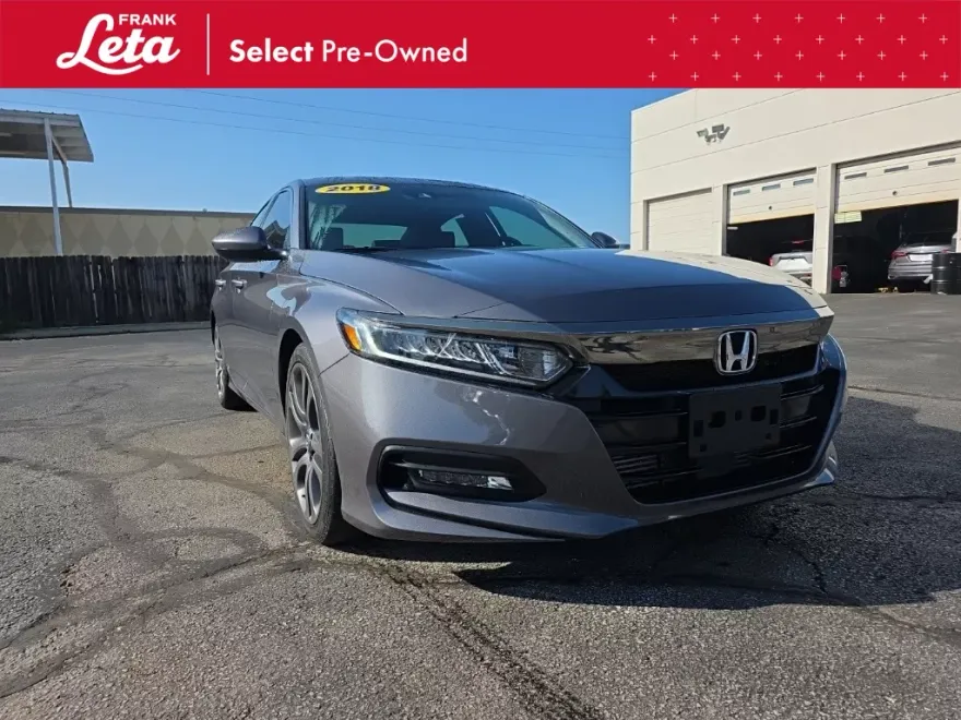 2018 Honda Accord Sport 2.0T photo 1
